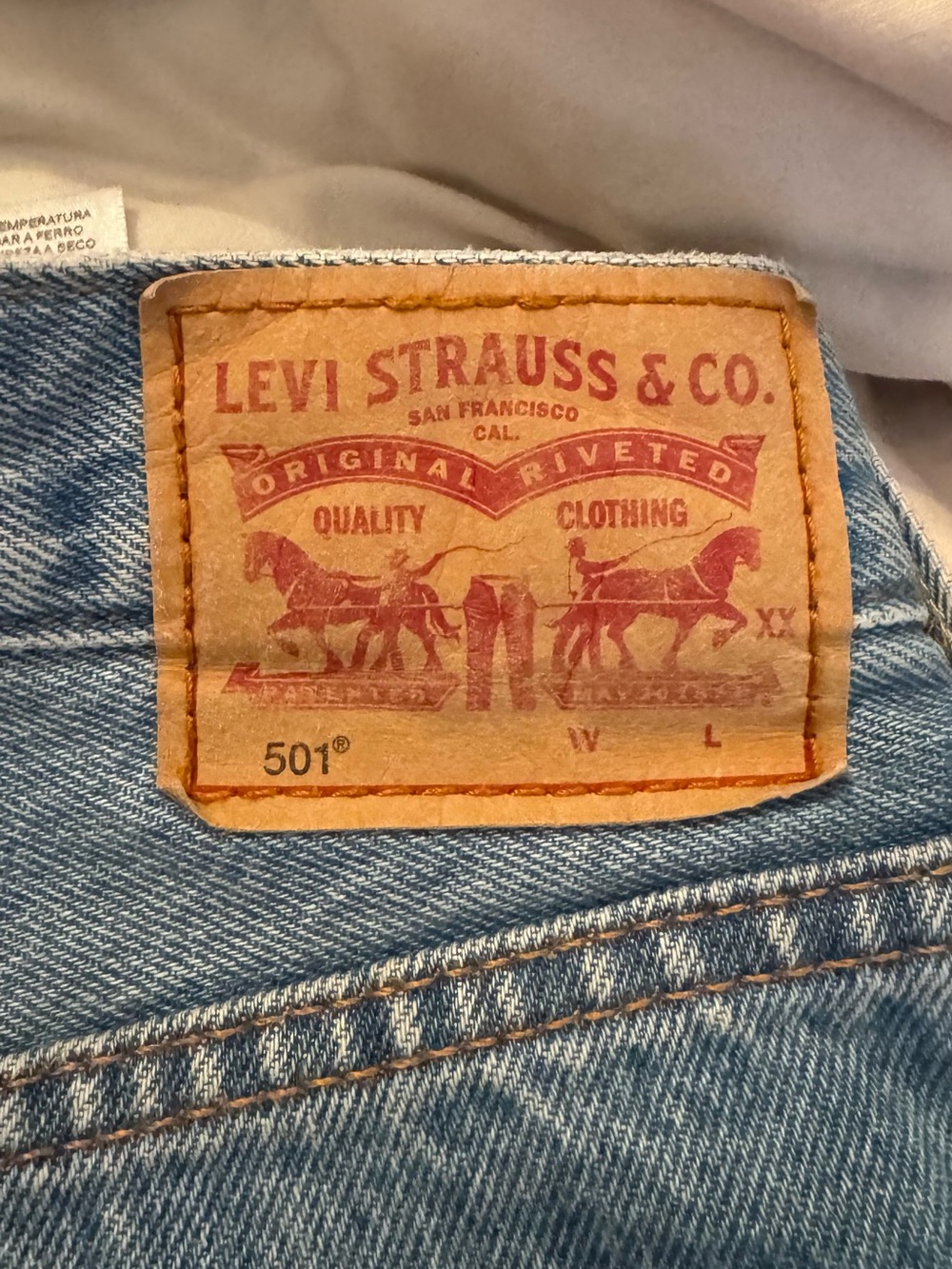 Levi's 501 Original Women’s Straight Leg Jeans - Picture 3 of 5